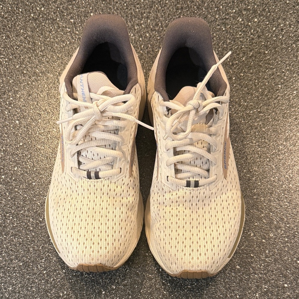 Brooks Women's Anthem 6 Athletic Shoes - Cream and Brown - size 8.5